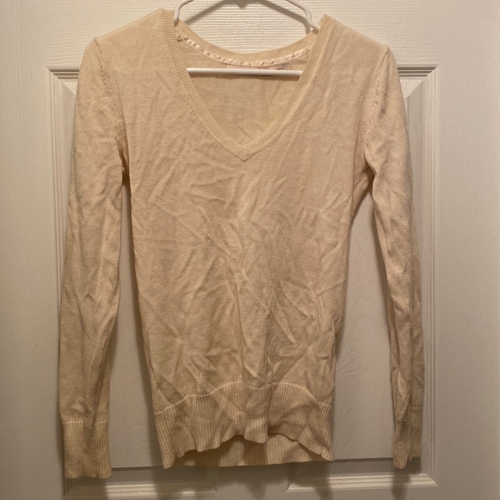 Old Navy beige sweater